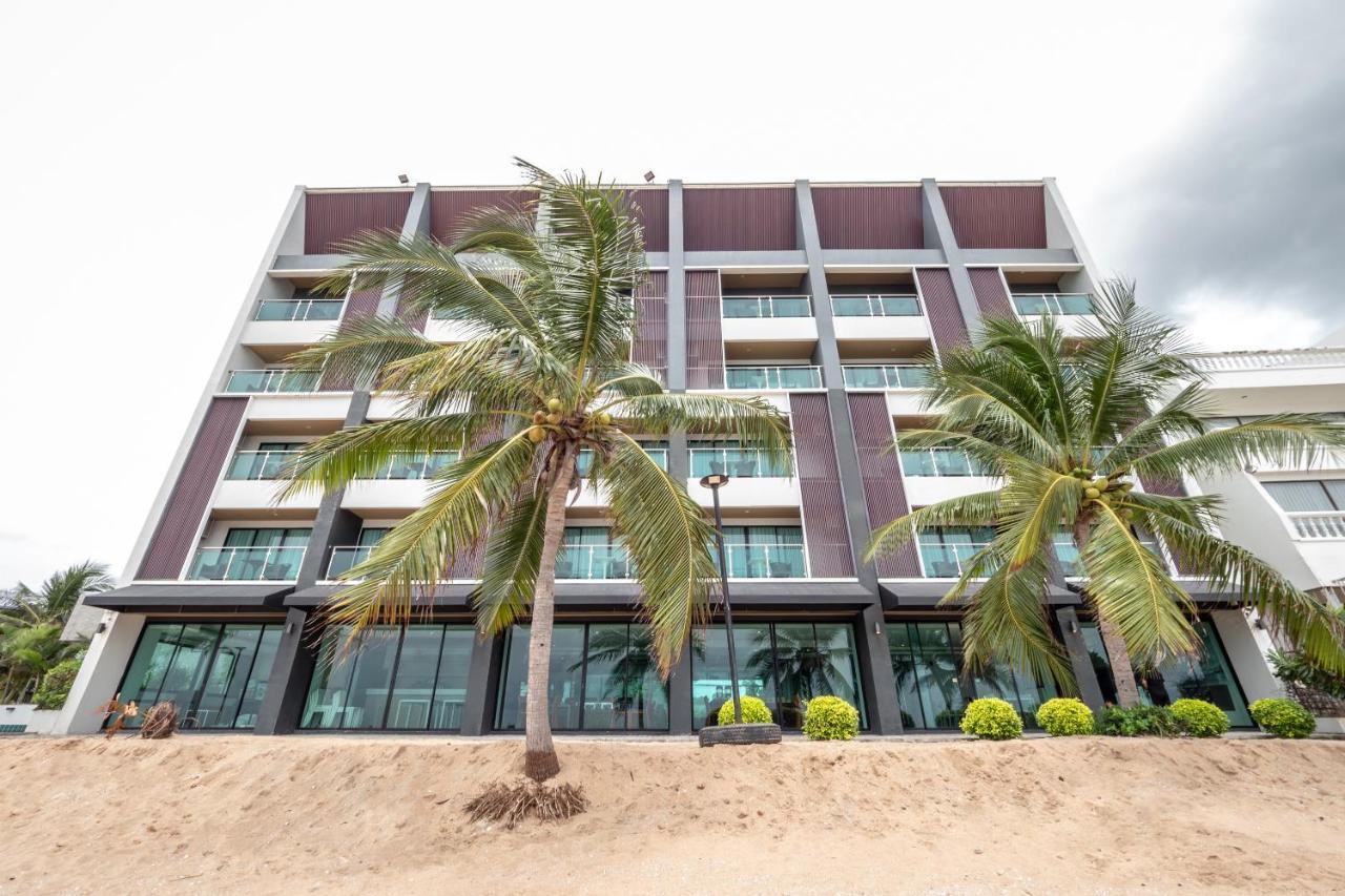 Capital O 1088 Golden Dragon Beach Resort Bang Lamung Exteriér fotografie