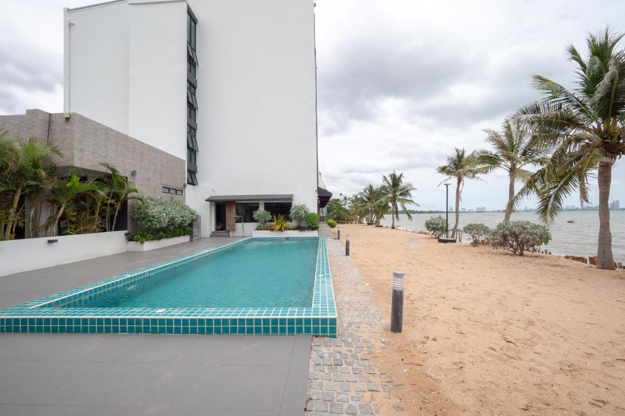 Capital O 1088 Golden Dragon Beach Resort Bang Lamung Exteriér fotografie