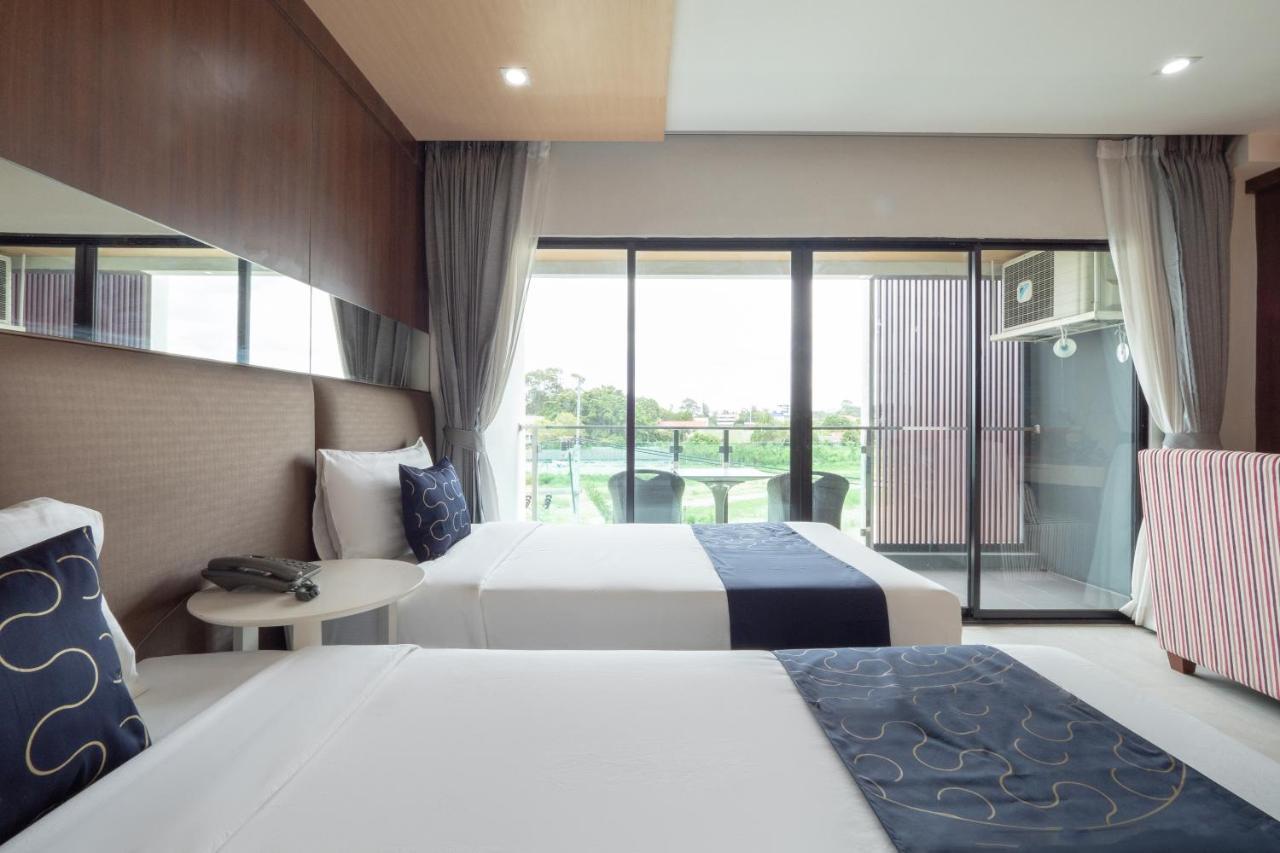 Capital O 1088 Golden Dragon Beach Resort Bang Lamung Exteriér fotografie